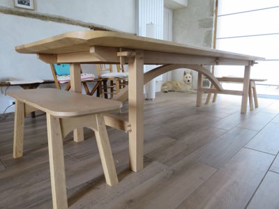 Table longue et large